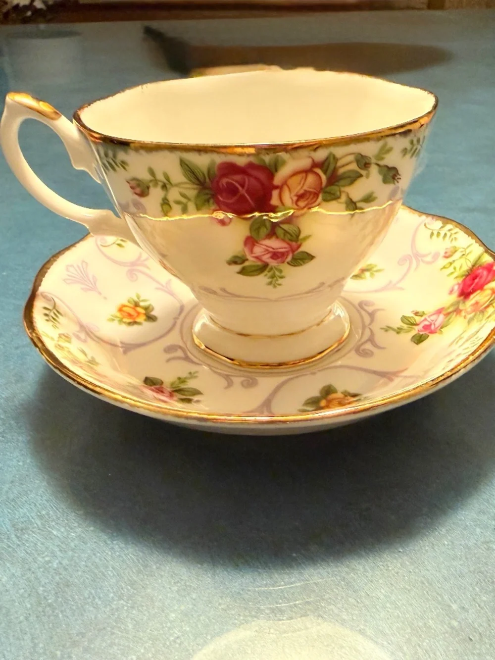 VNTG Royal Albert Bone China Rose Cameo Violet